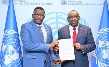 سفير السودان بإثيوبيا يقدم وراق اعتماده مندوباً للسودان لدى اللجنة الأمم الاقتصادية لإفريقيا 