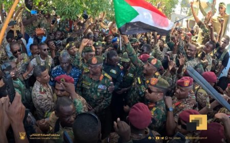 البرهان يزور مصفاة الجيلي بالخرطوم 