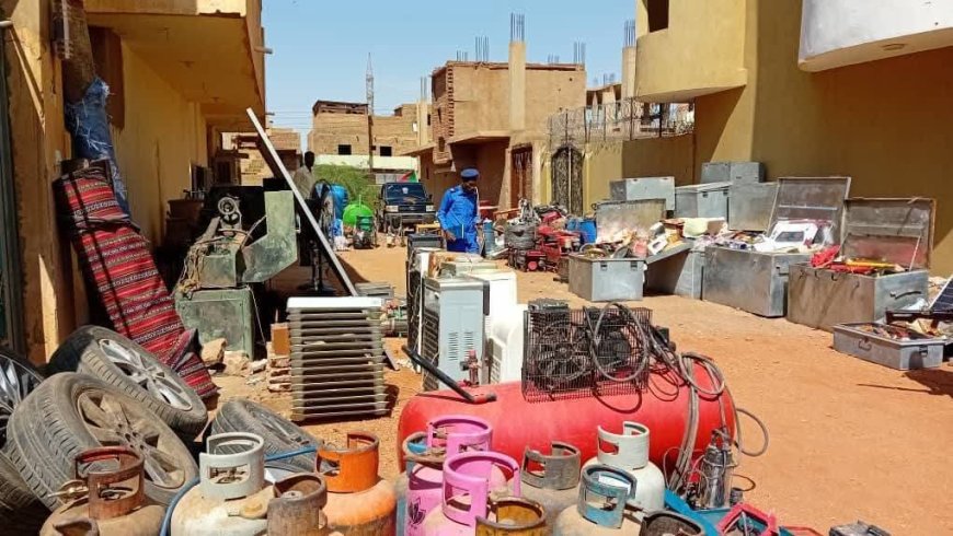 ضبط كميات ضخمة من المنهوبات من منازل المواطنين في بحري 