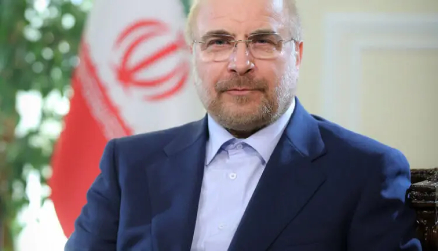 رئيس البرلمان الإيراني یلتقی وزير الخارجية في طهران
