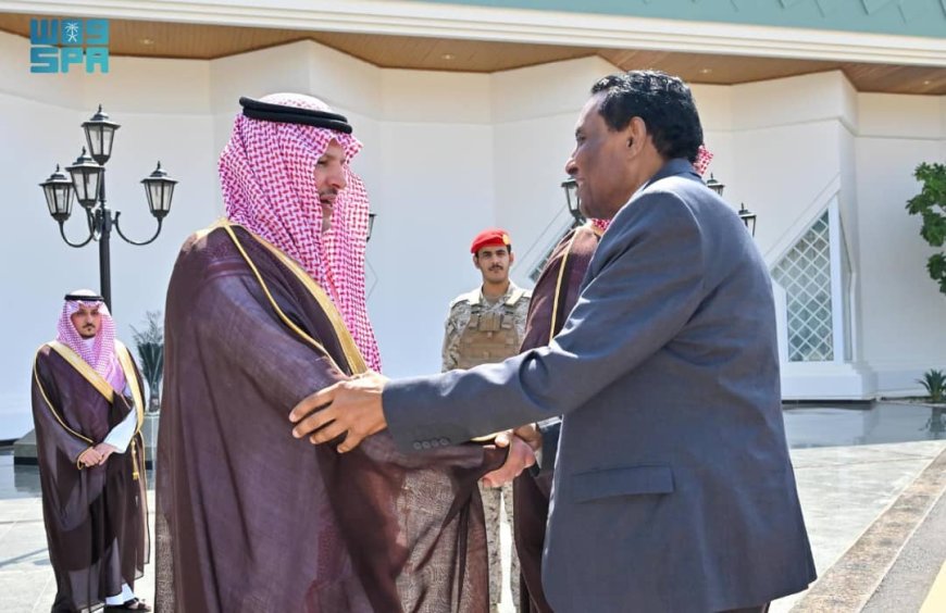 رئيس الوزراء يصل المدينة المنورة 