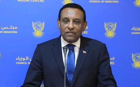 وجه بعدم إضافة أي رسوم أو ضرائب جديدة في المعابر...رئيس الوزراء: الرسوم الإضافية أفقرت المواطن ولم تُغن الدولة