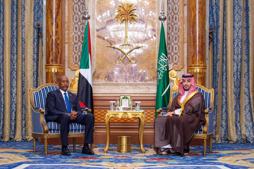 ولي العهد السعودي يلتقي البرهان في جدة 